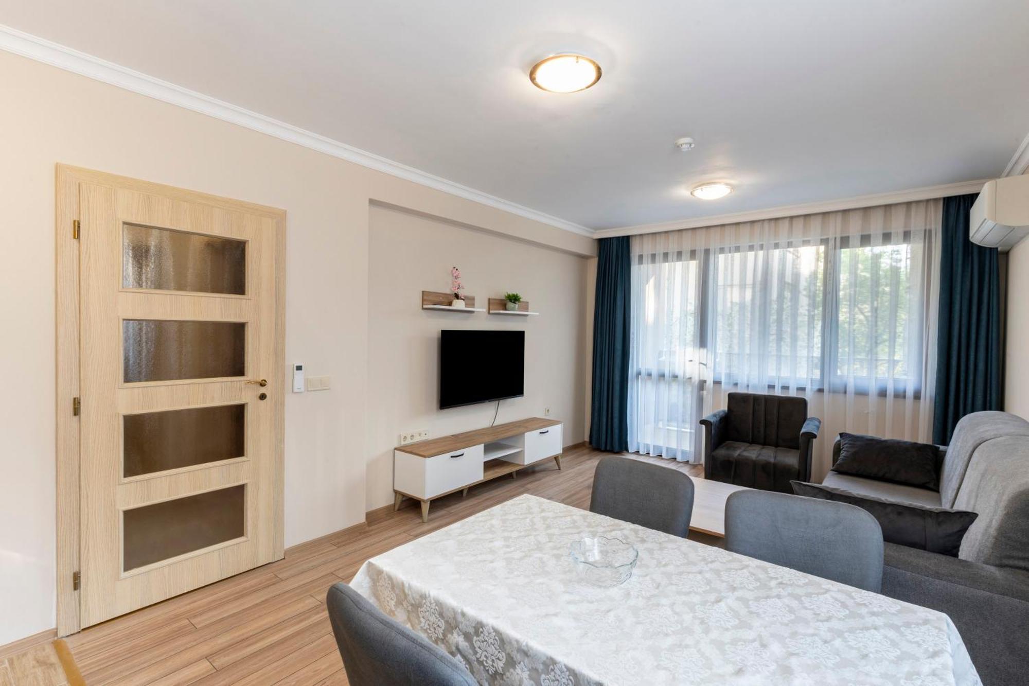 Bissera Premium Apartments Sofia Bagian luar foto
